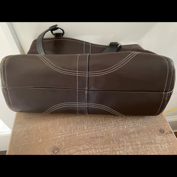 Brown leather large shoulder bag - Picture 5 of 13